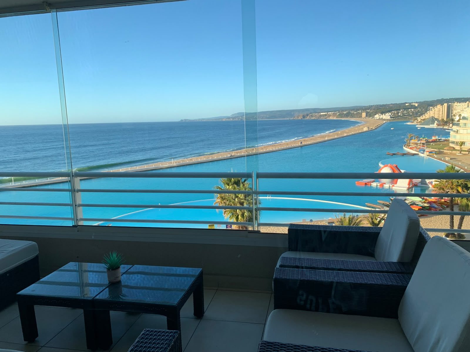 La laguna cristalina desde la terraza — Departamento 601, Condominio San Alfonso del Mar